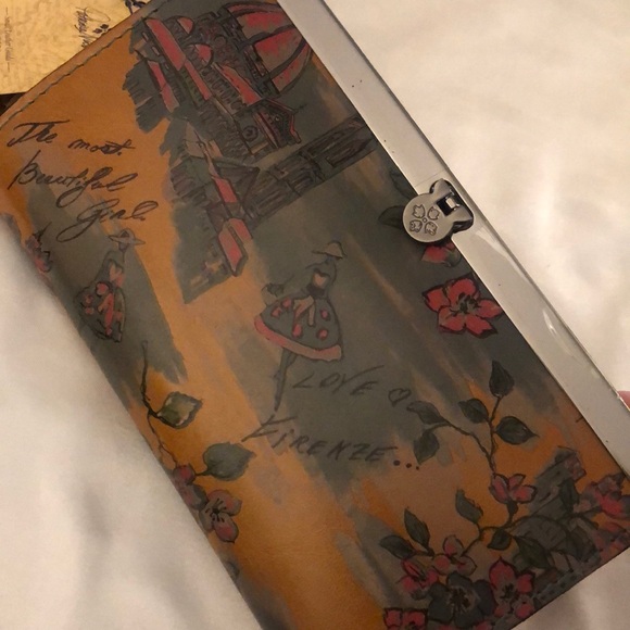Patricia Nash Cauchy Leather Wallet Beautiful Girl Print NWT & Registration Card - Picture 16 of 16